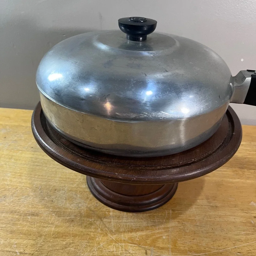 Magnalite GHC Skillet 10 Inch Silver Vtg Cast Aluminum Frying Pan USA